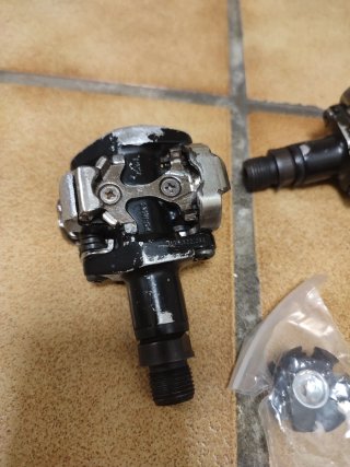 Lote Pedales Shimano PD-M505 + Cassette + Araña