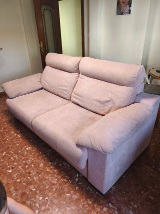 Sofá italiano rosa de tela