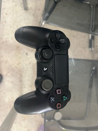 PS4 Fat 500GB Negra + Mando y Cables