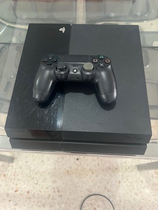 PS4 Fat 500GB Negra + Mando y Cables