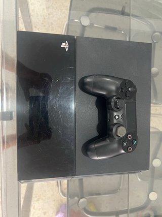 PS4 Fat 500GB Negra + Mando y Cables