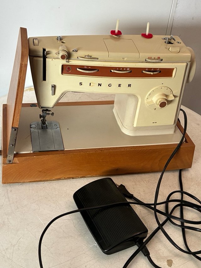 Máquina de coser Singer antigua