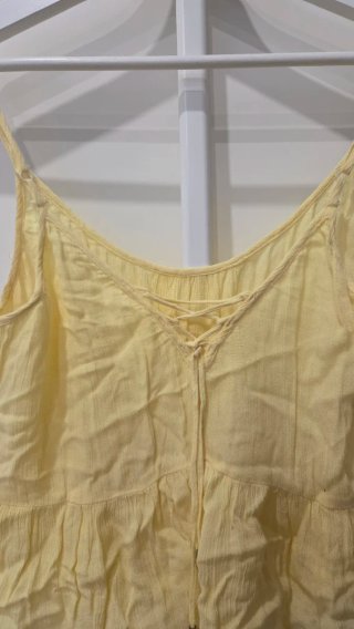 Blusa tirantes amarilla veraniega