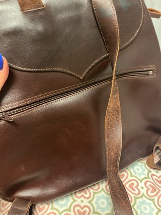 Mochila de piel marrón