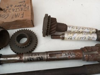 Palieres y piezas Fiat 600, 124, 850