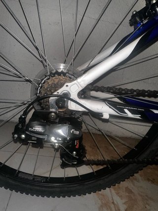 Bicicleta Montaña Blanca y Azul