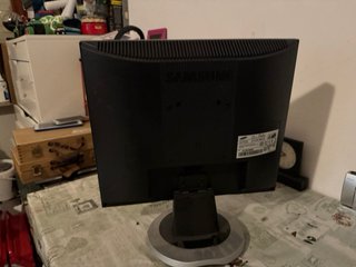 Monitor Samsung SyncMaster 710N 17