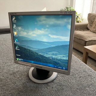 Monitor Samsung SyncMaster 710N 17