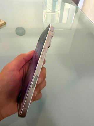 iPhone 16 Pro Apple