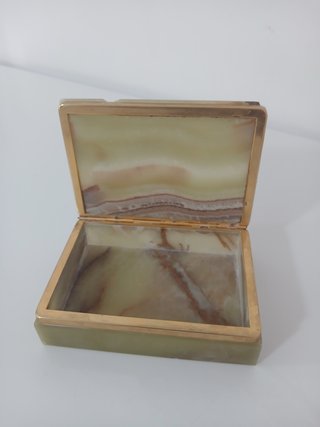 Scatola portagioie vintage in onice e ottone