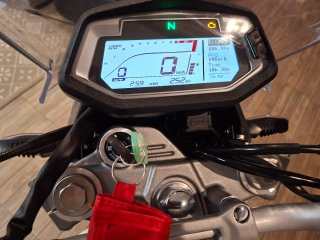 Moto Hero 200 x-pulse