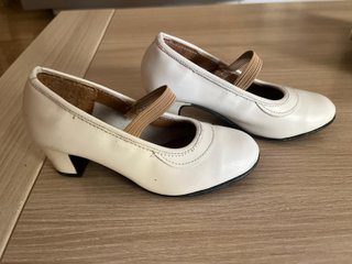Zapatos Flamenco Niña Blancos
