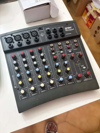 Mesa de mezclas Soundcraft Spirit Notepad