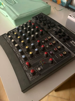 Mesa de mezclas Soundcraft Spirit Notepad