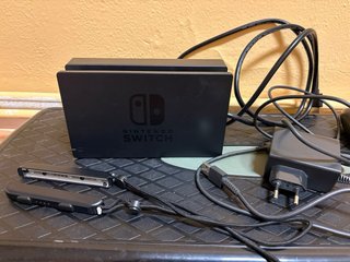 Nintendo Switch + Mando Pro