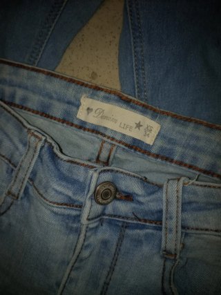 Pantalones vaqueros desgastados talla 34