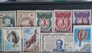 28 Sellos Francia sin matasellar