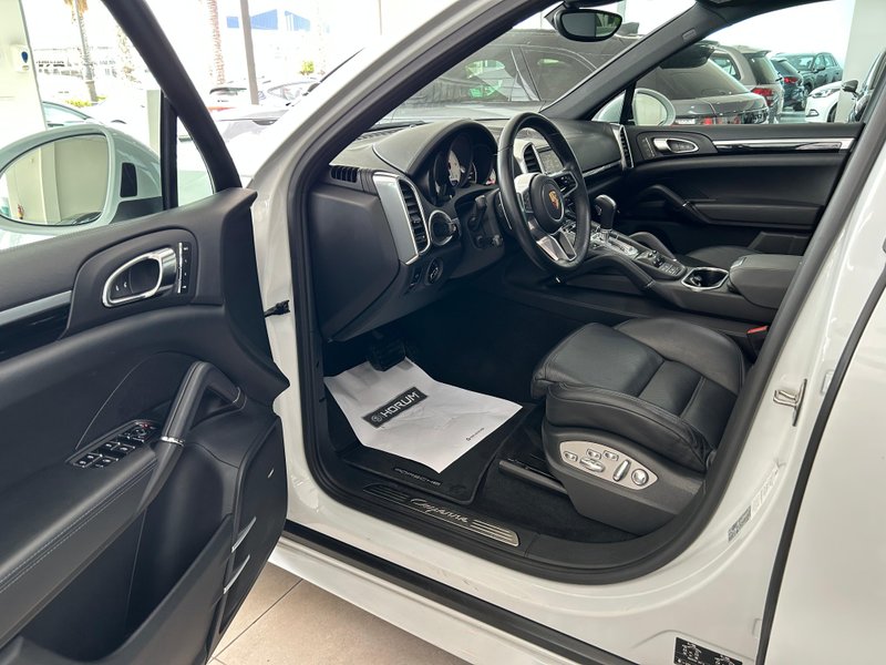 Porsche Cayenne 2015, foto 14