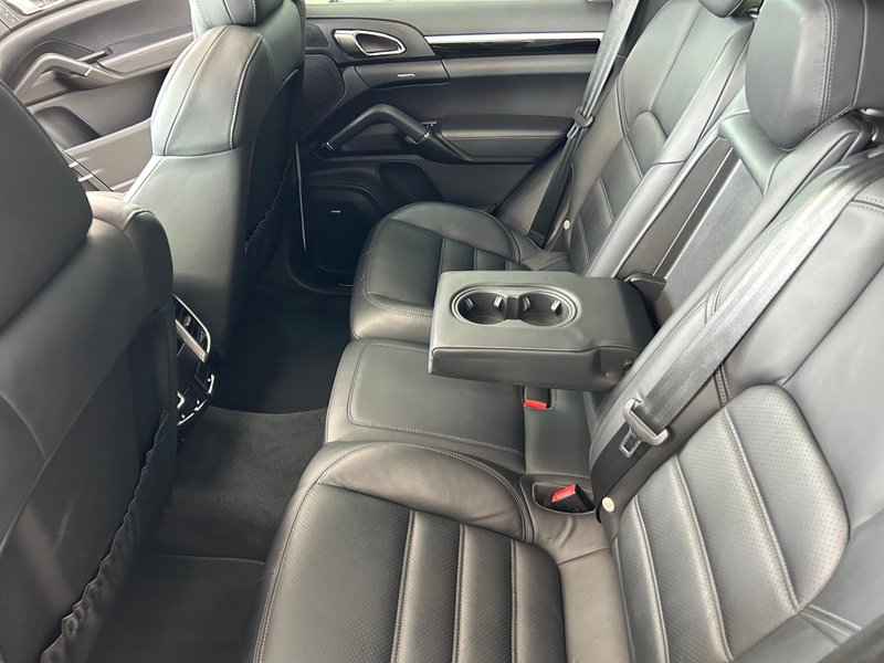 Porsche Cayenne 2015, foto 22