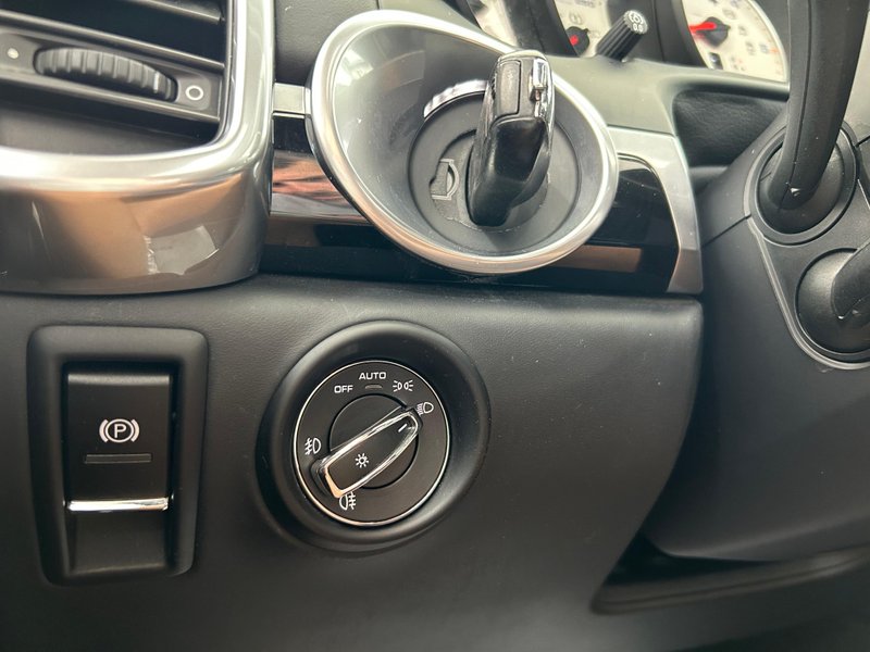 Porsche Cayenne 2015, foto 41