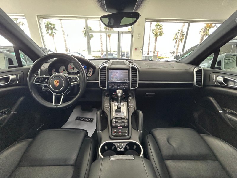 Porsche Cayenne 2015, foto 43