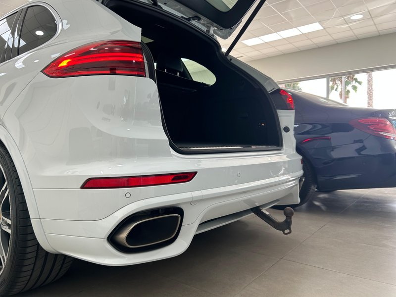 Porsche Cayenne 2015, foto 49