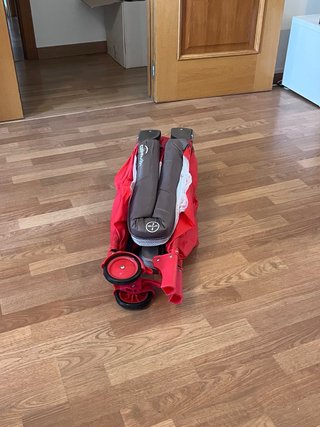Cuna de viaje plegable roja ASALVO