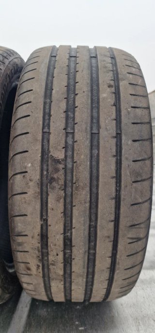 Neumáticos Goodyear Eagle F1 245/40/19 98Y