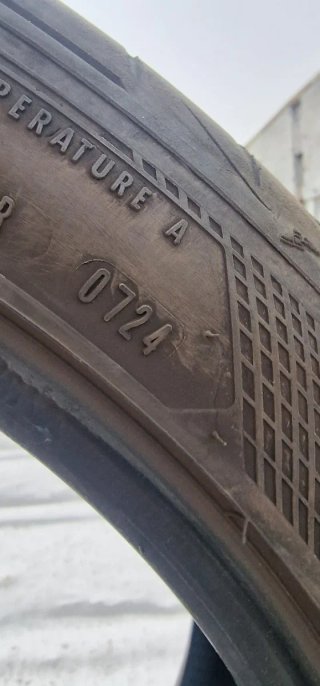 Neumáticos Goodyear Eagle F1 245/40/19 98Y