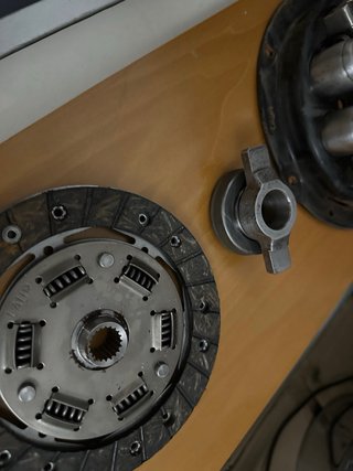 KIT EMBRAGUE SEAT 600 – COMPLETO Y SIN ESTRENAR