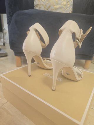 Sandalias Michael Kors Beige Talla 40