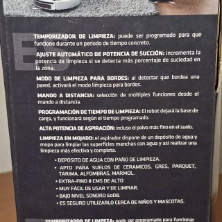 Robot aspirador Lufthous KEY con mando y accesorio