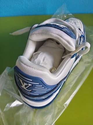 Louis Vuitton Sneakers Bianche e Blu