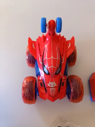 Macchinina Telecomandata Spiderman 360 Stunt