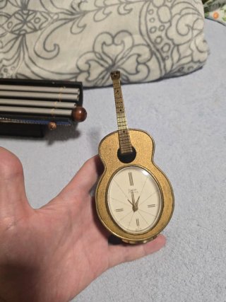 Reloj despertador SWIZA musical guitarra