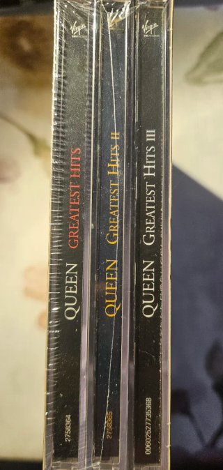 Queen Greatest Hits I II III CD Set. Platinum Coll