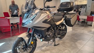 Honda NT1100 2025 - 6.007 km - Garantía hasta 2030