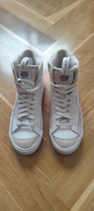 Nike blazer altas blancas