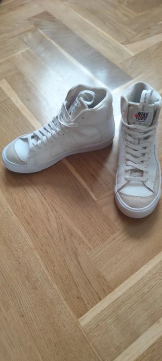 Nike blazer altas blancas
