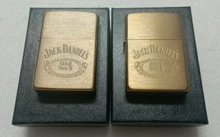 2 Encendedores Zippo Jack Daniel's Insert Dorados