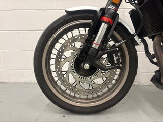 Husqvarna Vitpilen 401 Blanca