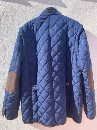 Chaquetón acolchado azul marino y marrón