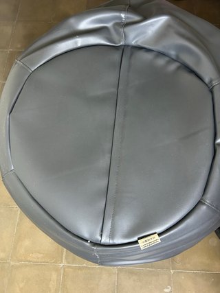 Saco puff cuero sintético gris XL