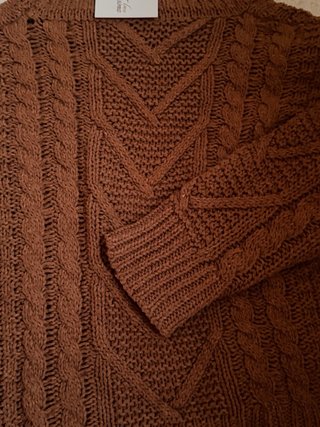 Maglione collo alto marrone trapuntato