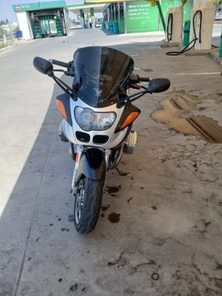 BMW R1100S Moto Deportiva