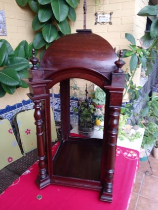 Capilla hornacina antigua figura religiosa
