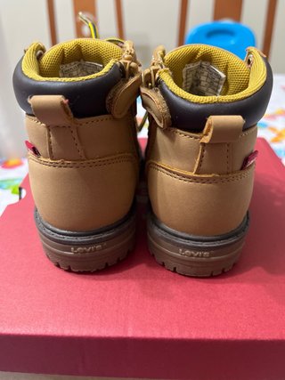 Botas Levi's niño T 23