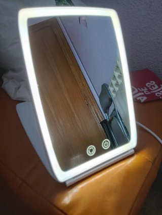 Espejo LED de mesa rosa y blanco