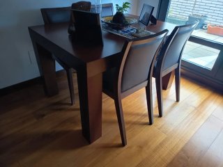 Aparador, mesa de comedor, mesa centro, estantería