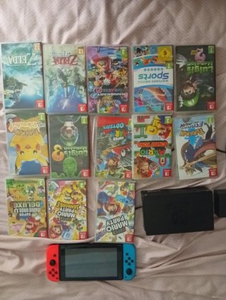 Nintendo Switch + 8 Juegos